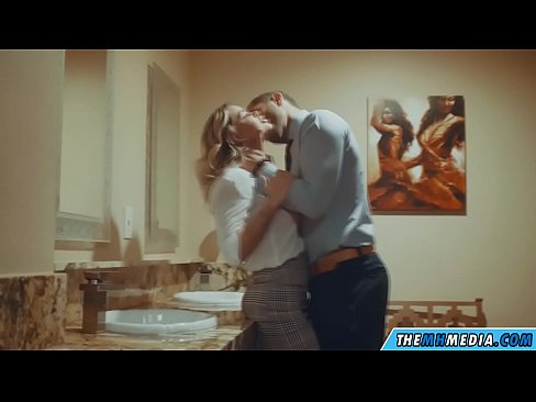 ❤️ Ke hoʻowalewale ʻia ʻoe e kahi blonde busty i kahi lumi hoʻomaha ākea ❤️❌ Anal video iā mākou haw.bsglass.ru ❤